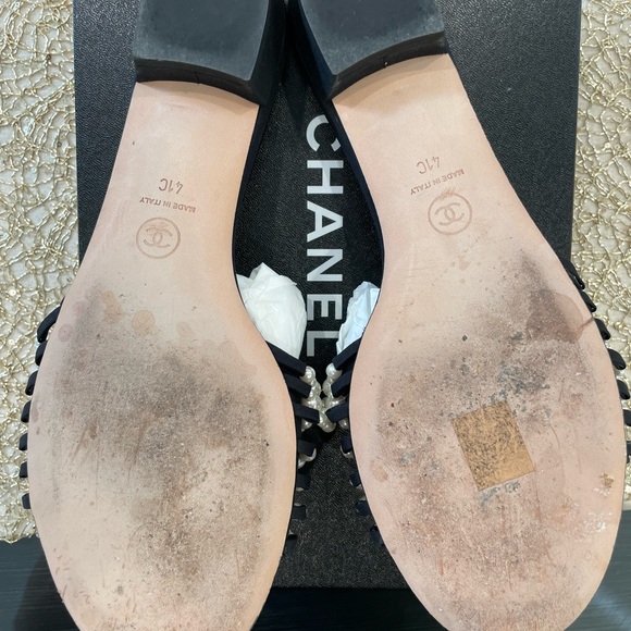 CHANEL Pearl Sandals 41 - Picture 5 of 9